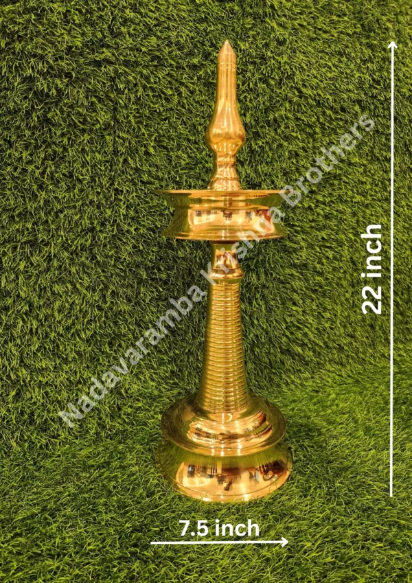 Brass Kerala Traditional Medium Lamp/Vilakku - Image 9
