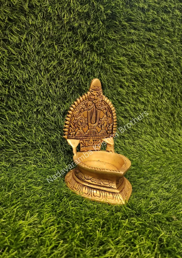 Shank Chakra Diya