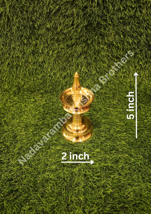Brass Kerala Traditional Small Lamp/Vilakku - Image 3