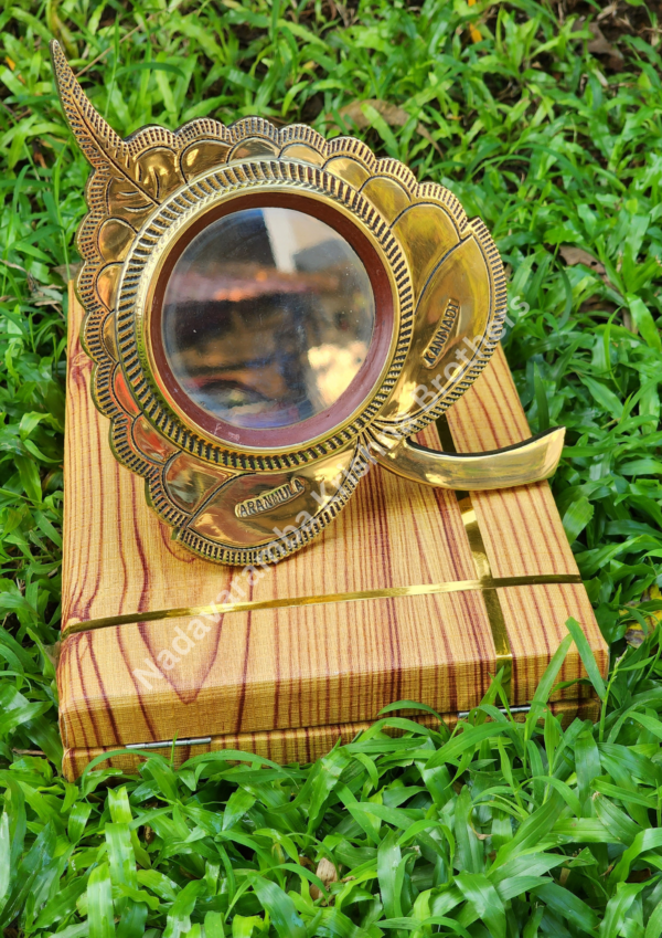 AranmulaKannadi