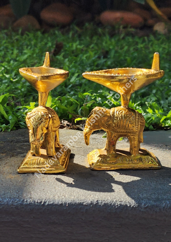 Yanai Vilakku/Elephant Lamp (Type II) - Image 3