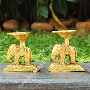 Yanai Vilakku/Elephant Lamp (Type II)