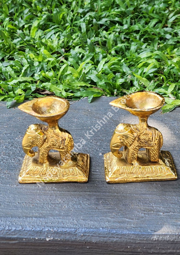 Yanai Vilakku/Elephant Lamp (Type II) - Image 2