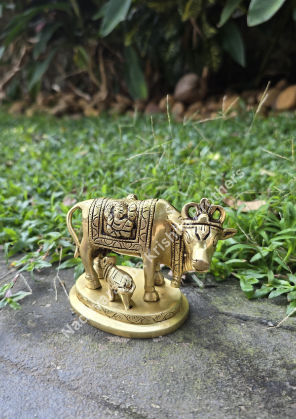 Kamadhenu/ Cow and Calf statue - Image 3