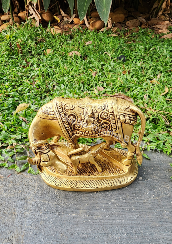 Kamadhenu/ Cow and Calf statue 5 inch SC-3768 - Image 3