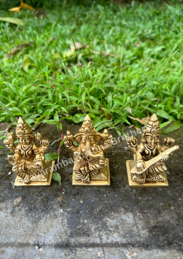 Goddess Saraswathi 2.5 inch (CAR-SAR-1) - Image 2