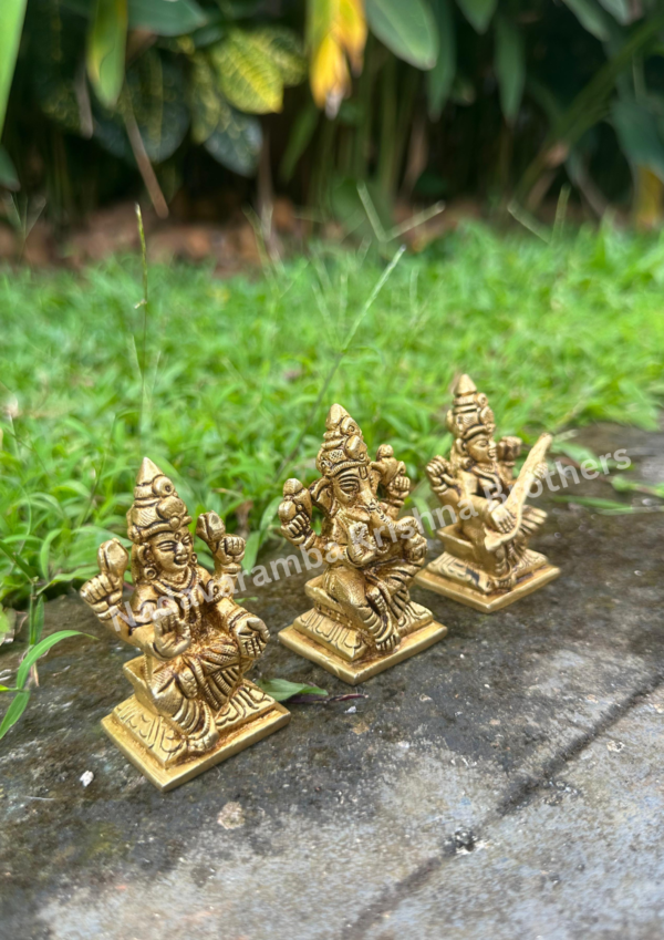 Goddess Saraswathi 2.5 inch (CAR-SAR-1) - Image 3