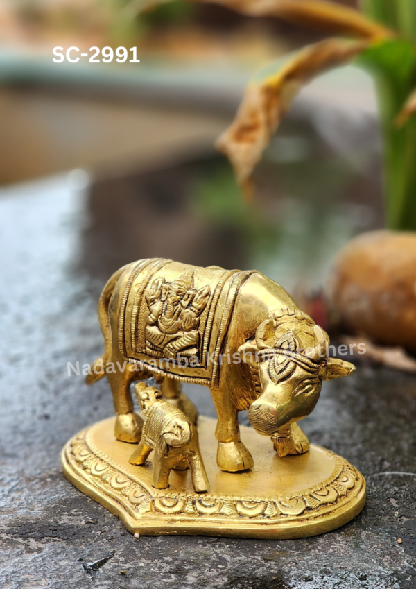 Kamadhenu/ Cow and Calf Idol (SC-2991) - Image 2