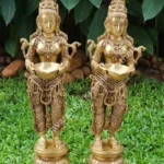 Pavai Vilakku 2 feet