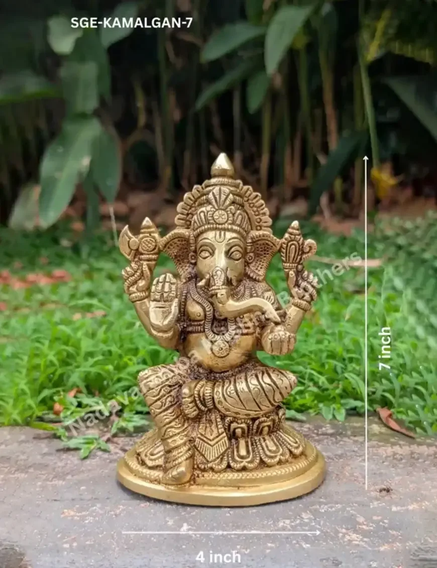 Lakshmi in Lotus (SGE-KAMALLAK-7)