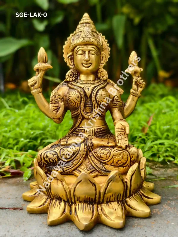 Lakshmi Kamal (SGE-LAK-0) - Image 2